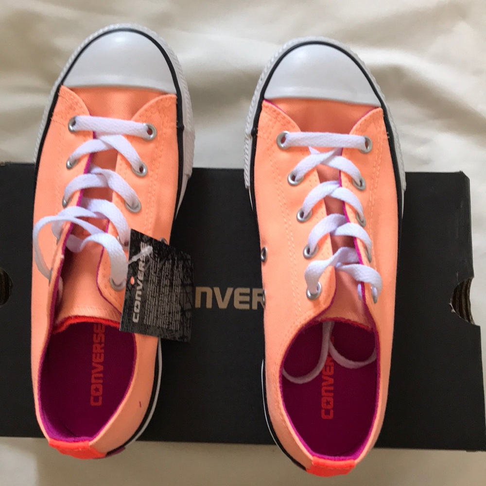 Converse - Picture 4 of 6
